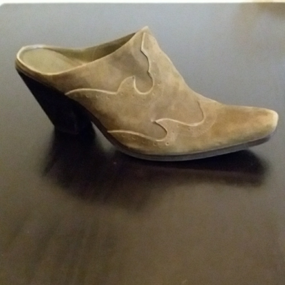 Coldwater Creek Olive Green Suede Bootie Sz 8